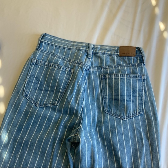 American Eagle Women’s Blue Pinstripe Mom Jeans - Picture 5 of 7
